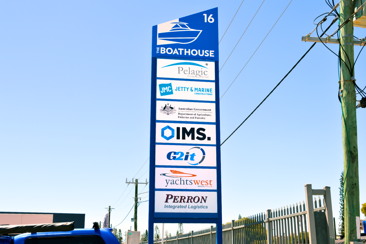 Boat House Pylon Sign Perth Pylon Signage 7 the boathouse multi tenant freestanding sign in Perth