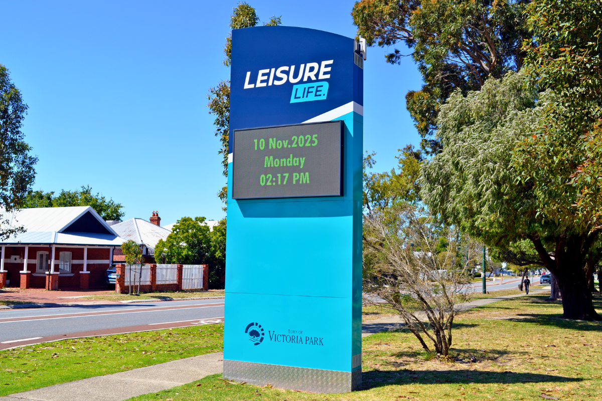 Leisure Life Pylon Sign Perth Pylon Signage 3 Leisure Life freestanding pylon sign with digital display screen outside recreation centre in Perth