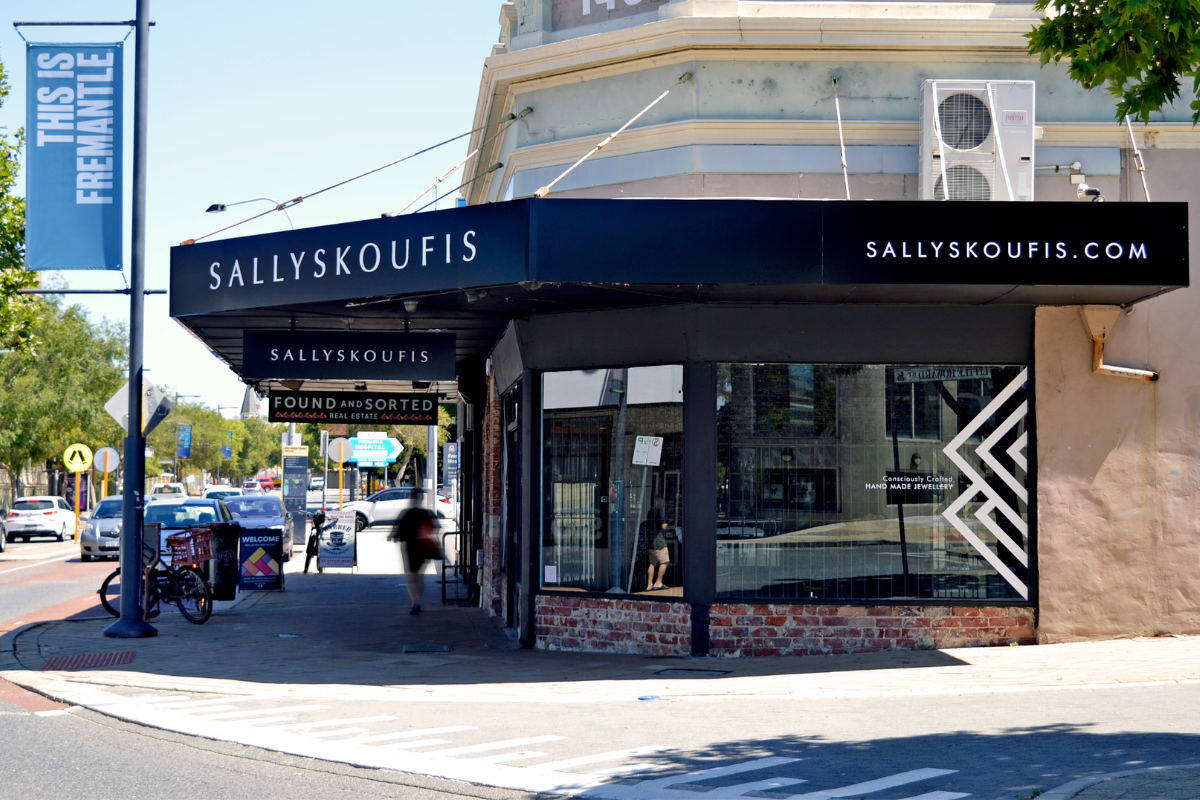 Shopfront Signage Perth Go Graphics SallySkoufis Shopfront Signage 13 Sally Skoufis retail store displaying professionally branded building signage